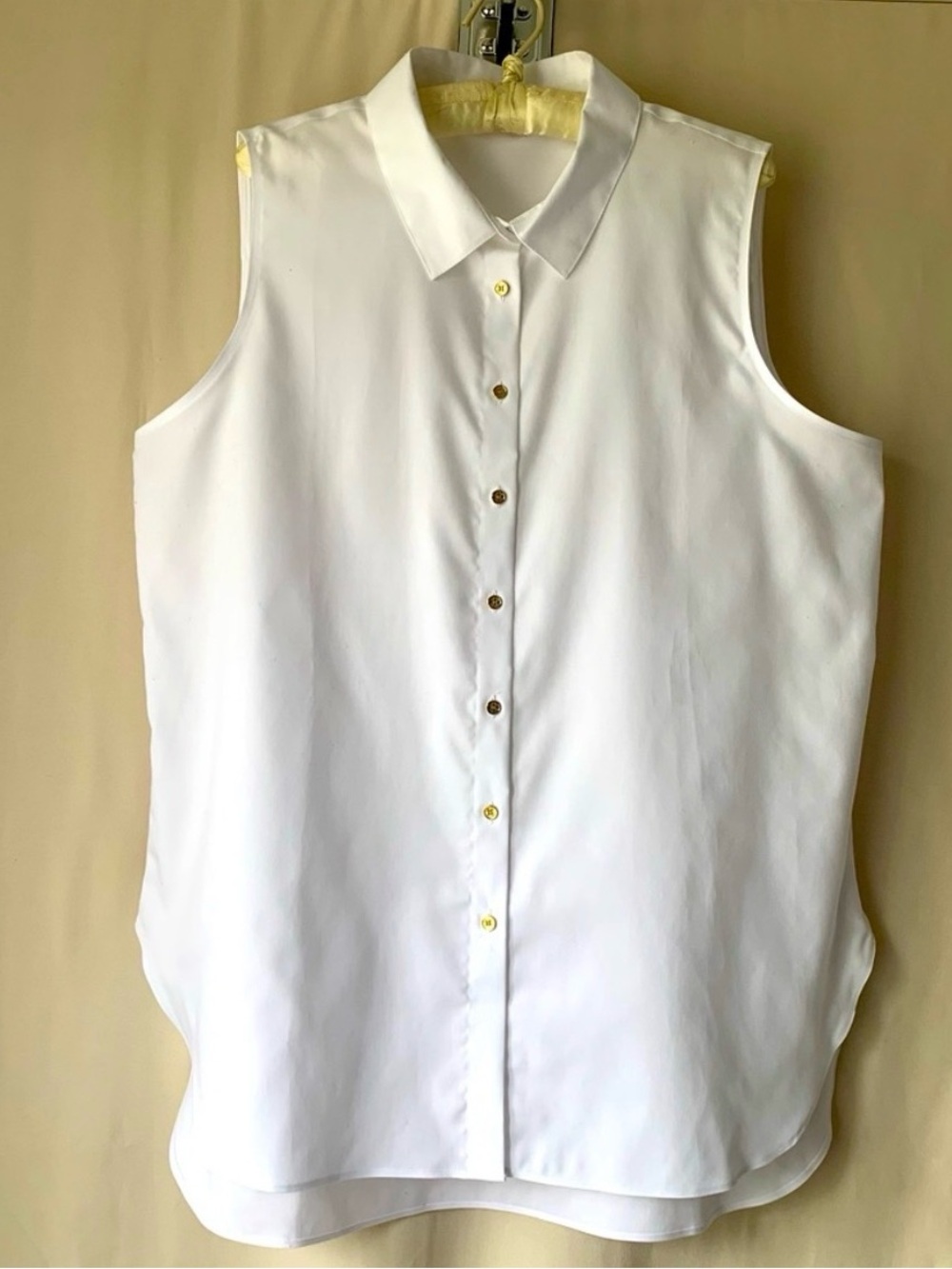 Calvin Klein Sleeveless White Button-Down Blouse with Gold Buttons